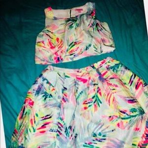 2 piece Lilly Pulitzer crop top set! Size 0